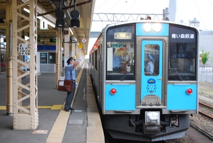 青い森701系（青森駅）
