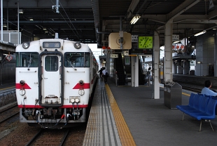 キハ40系（八戸駅）
