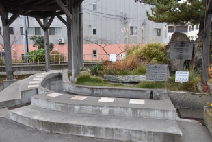 浅虫温泉駅前・足湯