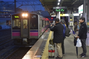 大曲行き701系電車（盛岡駅）