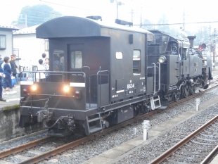 SL機関車（鬼怒川温泉駅）