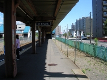 野幌駅・1番ホーム(2008.8.10)