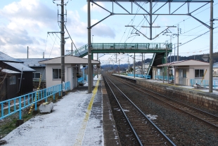 苫米地駅・構内